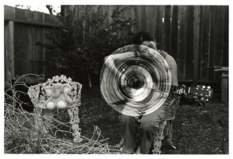 guitar with sound waves