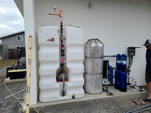 Fire sprinkler water tank