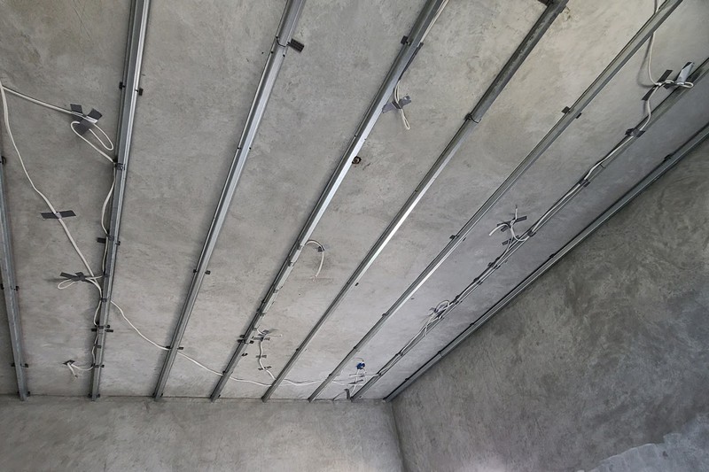 Work on Hat Channel and ceiling electricity