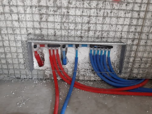 Water pipe connections