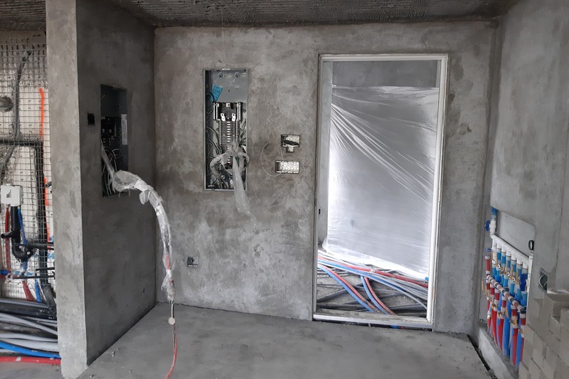 Last pouring on the wall